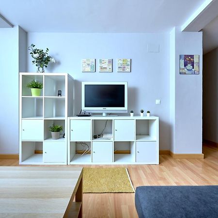 Holidays2Malaga Salitre 3 Bedroom Up To 7 People High Speed Wifi Bagian luar foto