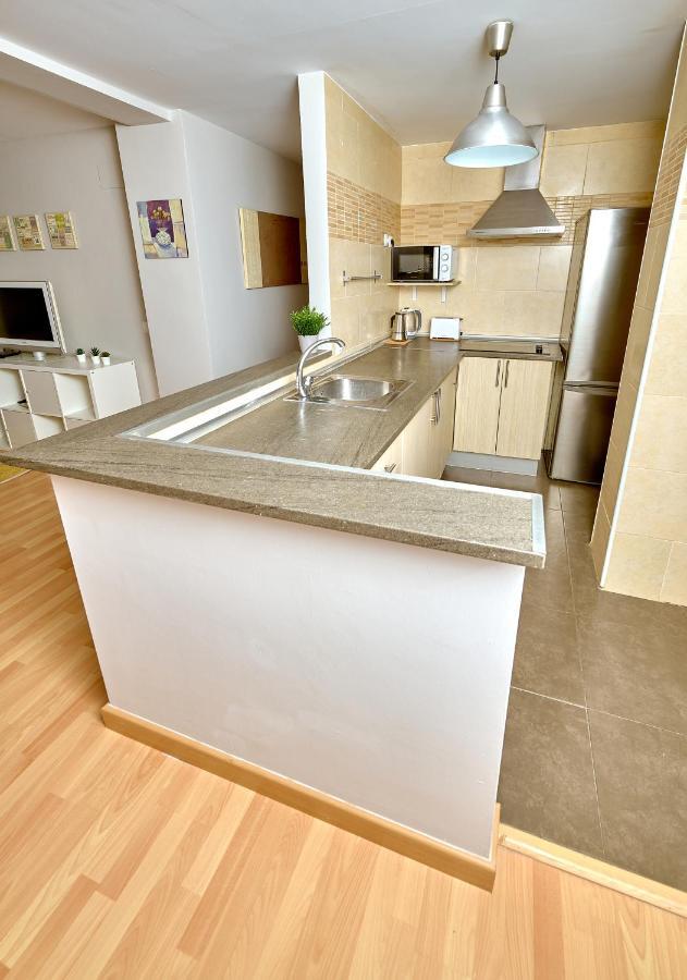 Holidays2Malaga Salitre 3 Bedroom Up To 7 People High Speed Wifi Bagian luar foto