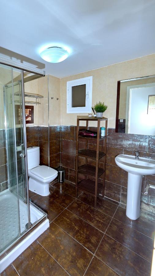 Holidays2Malaga Salitre 3 Bedroom Up To 7 People High Speed Wifi Bagian luar foto