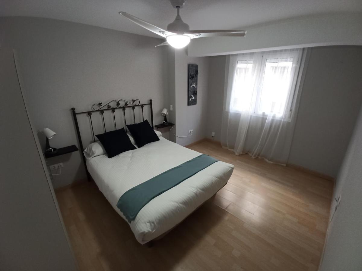 Holidays2Malaga Salitre 3 Bedroom Up To 7 People High Speed Wifi Bagian luar foto